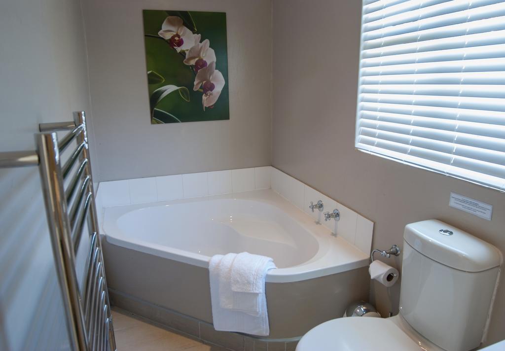 Sneezewood Farm Bed&Breakfast And Self-Catering Cottage Νταντί Δωμάτιο φωτογραφία