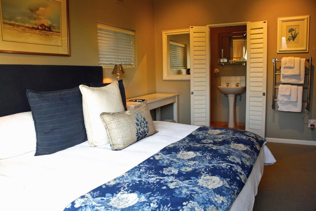 Sneezewood Farm Bed&Breakfast And Self-Catering Cottage Νταντί Δωμάτιο φωτογραφία