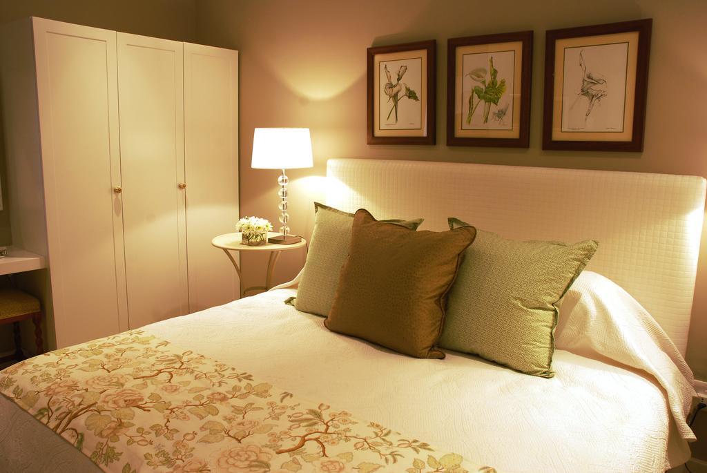 Sneezewood Farm Bed&Breakfast And Self-Catering Cottage Νταντί Δωμάτιο φωτογραφία