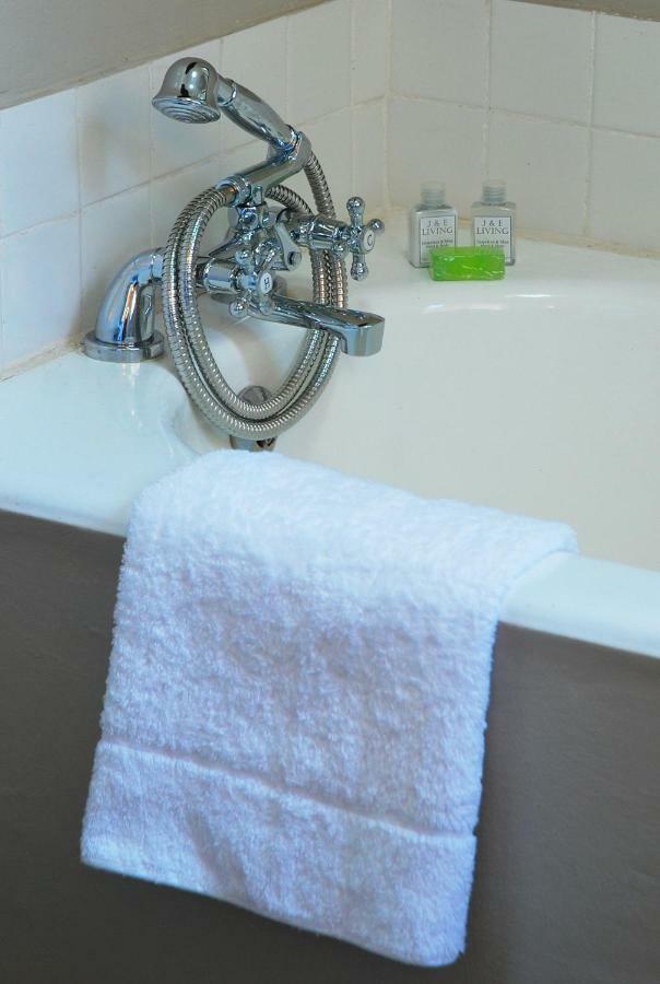 Sneezewood Farm Bed&Breakfast And Self-Catering Cottage Νταντί Εξωτερικό φωτογραφία